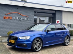 Audi A3 Sportback - 1.4 TFSI CoD S-line AUT pano trekh RS-stoelen ACC keyless