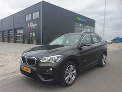 BMW X1 - sDrive20i High Executive Panoramadak 1e eigenaar