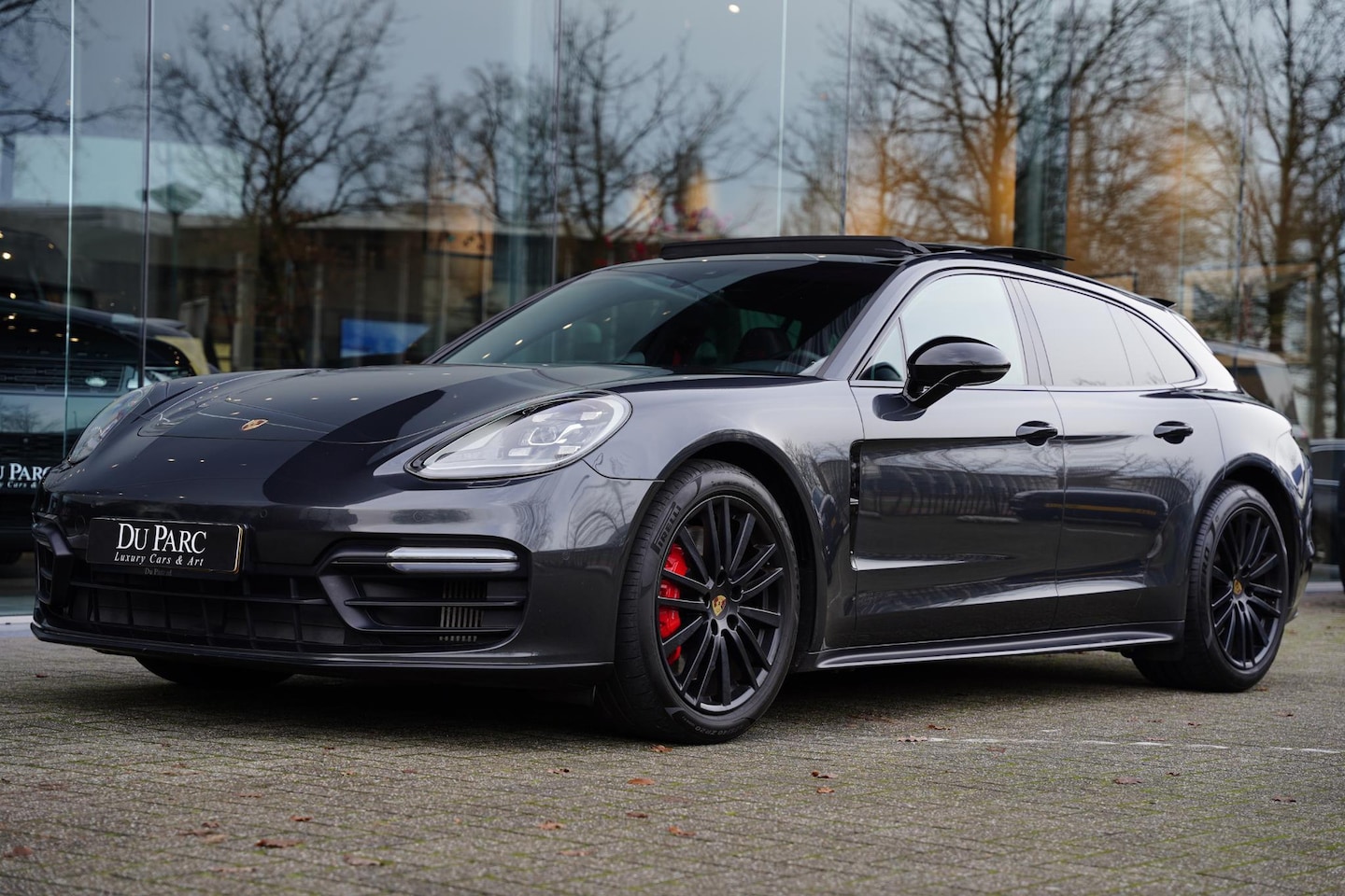 Porsche Panamera Sport Turismo - 4.0 GTS Sportuitlaat Panoramadak - AutoWereld.nl