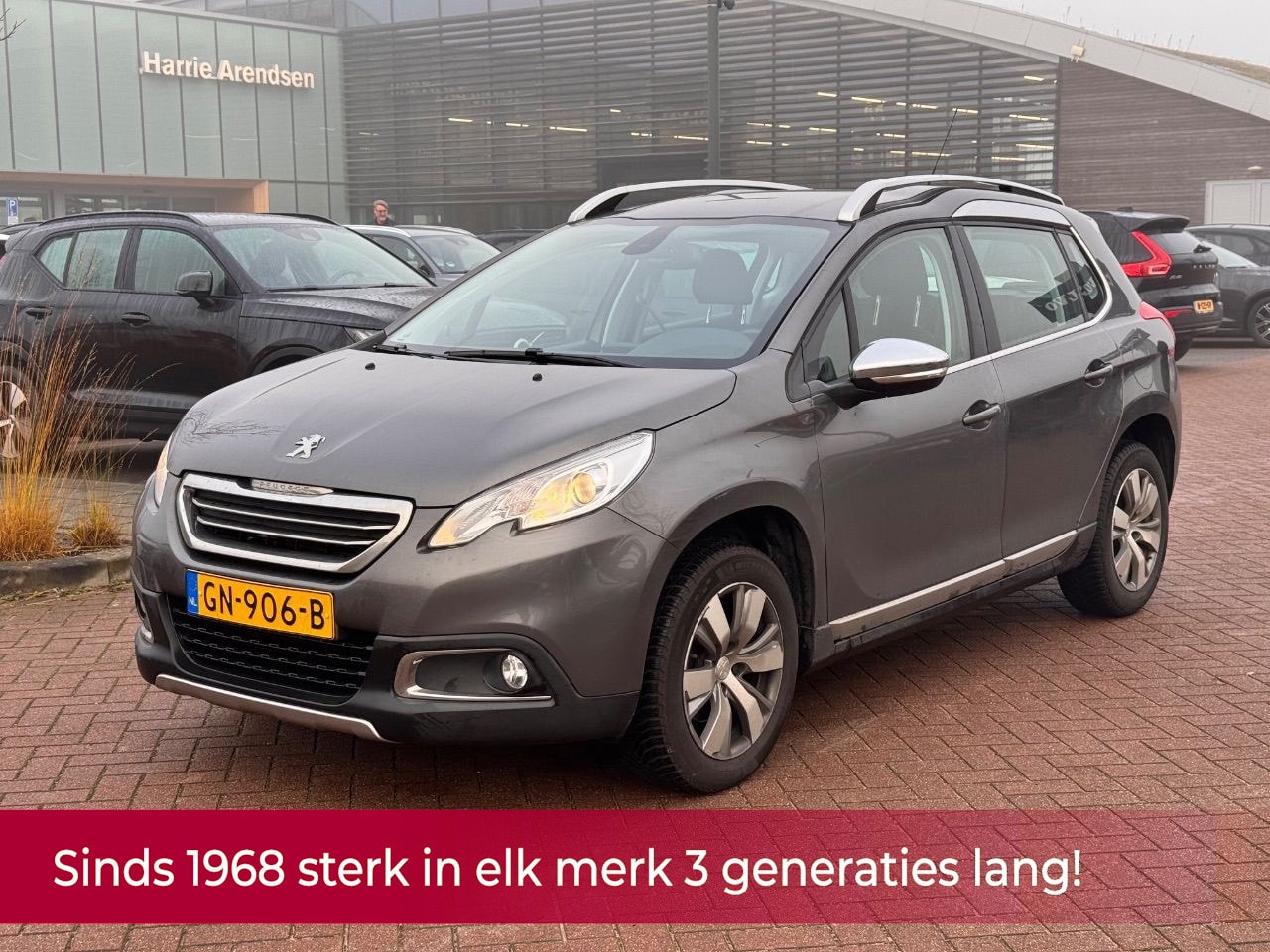 Peugeot 2008 - 1.2 PureTech Allure 110PK! NL AUTO NAP UNIEK 38243! Airco ECC l CRUISE l LEER l PDC! DEALE - AutoWereld.nl