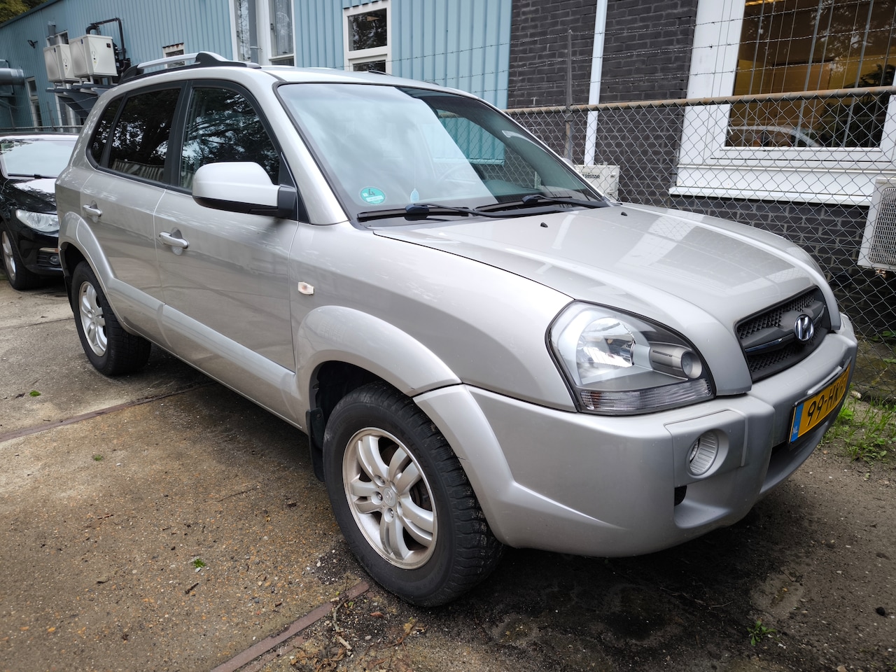 Hyundai Tucson - 2.0i Style Supreme Nieuwe APK + Distributie+ grote beurt. Trekhaak 1400 kg tw - AutoWereld.nl