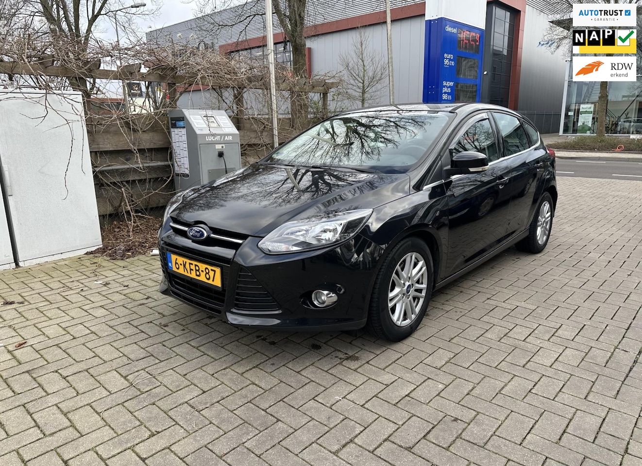 Ford Focus - 1.0 EcoBoost Titanium 1.0 EcoBoost Titanium - AutoWereld.nl