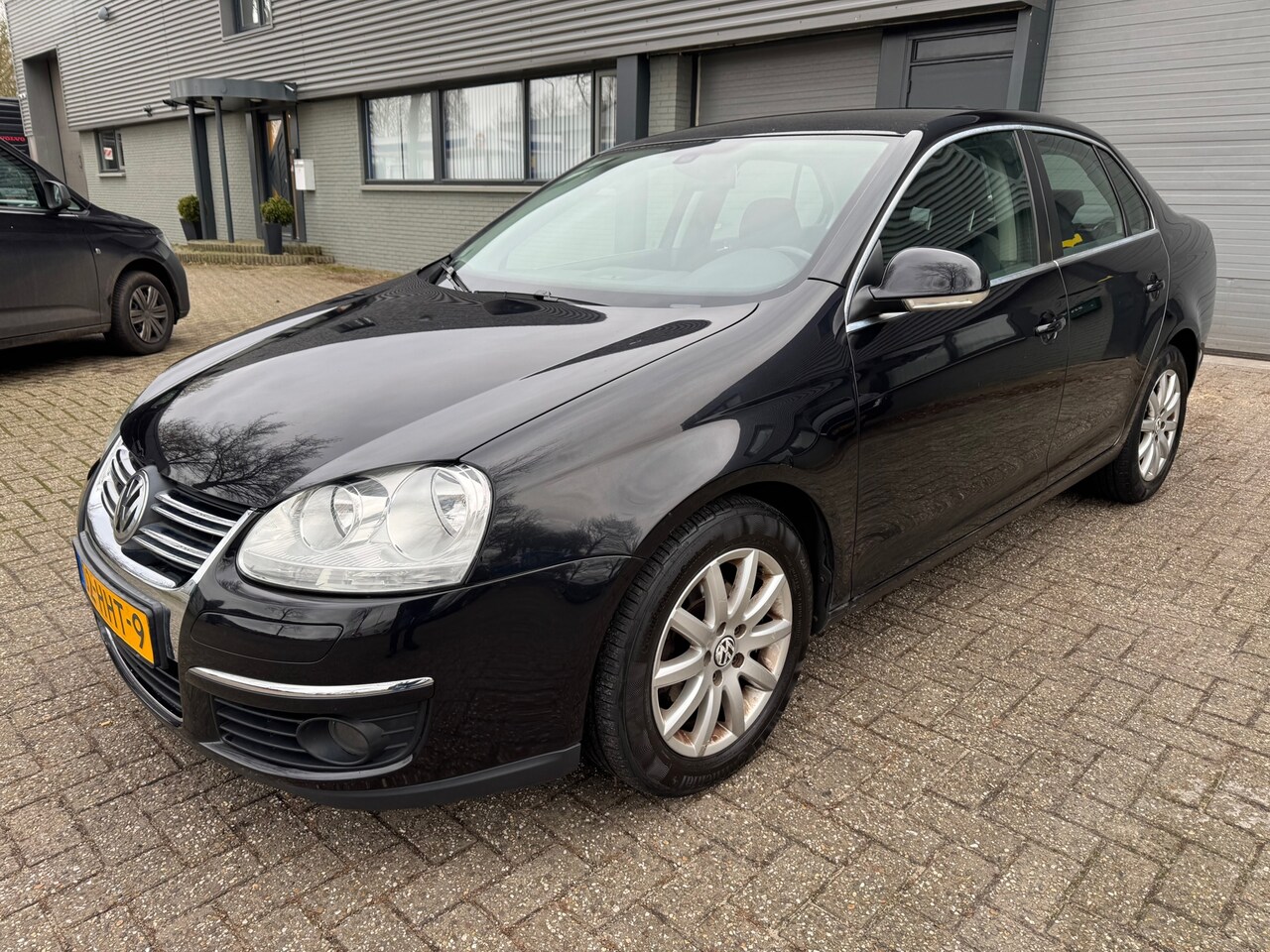 Volkswagen Jetta - 1.9 TDI Comfortline BlueMotion 1.9 TDI Comfortline BlueMotion - AutoWereld.nl