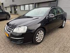 Volkswagen Jetta - 1.9 TDI Comfortline BlueMotion