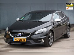 Volvo V40 - 2.0 D2 R-Design Business Xenon/Stoelverwarming/Navigatie/Parkeersensor