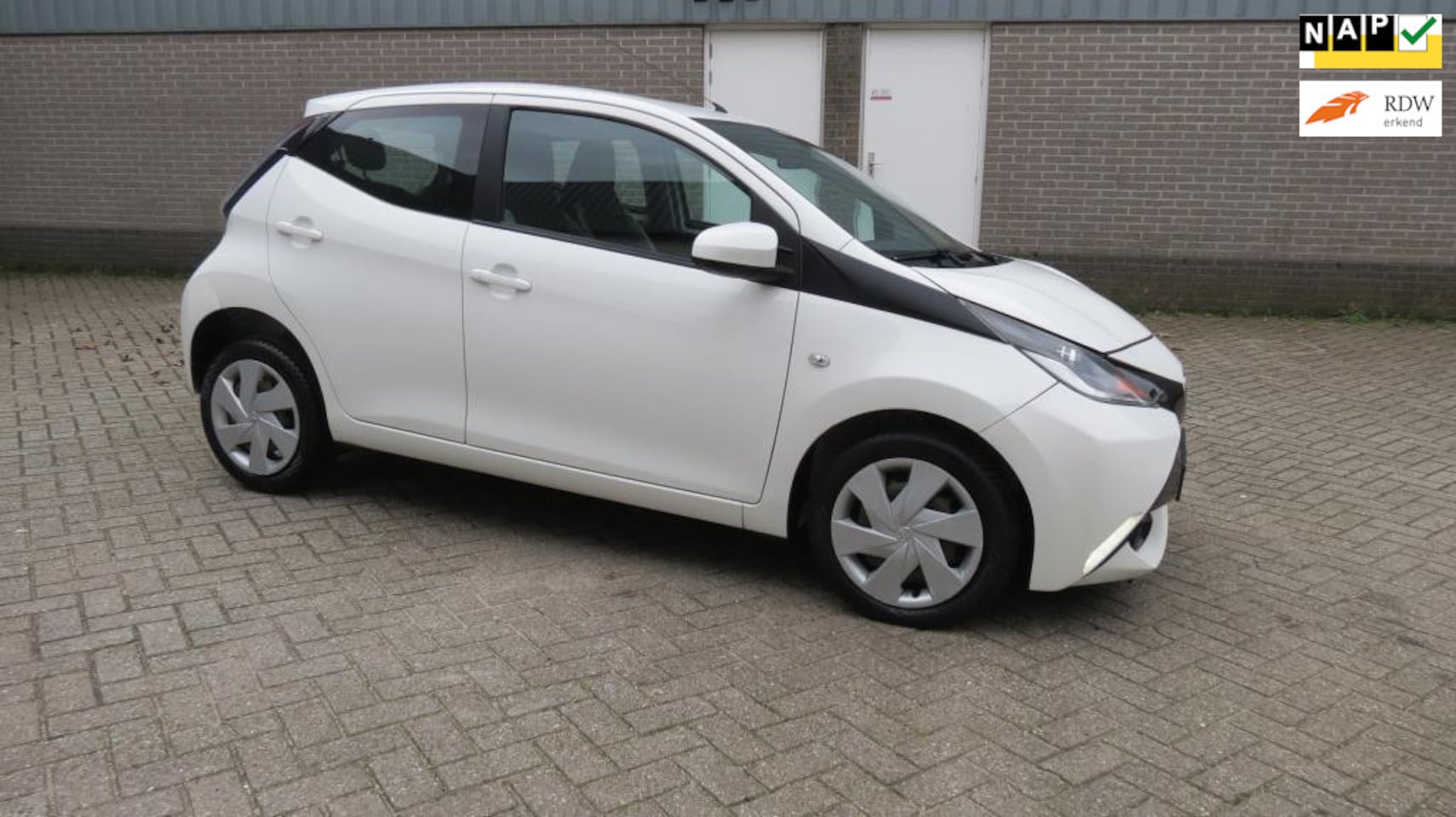 Toyota Aygo - 1.0 VVT-i x-now 1.0 VVT-i x-now - AutoWereld.nl