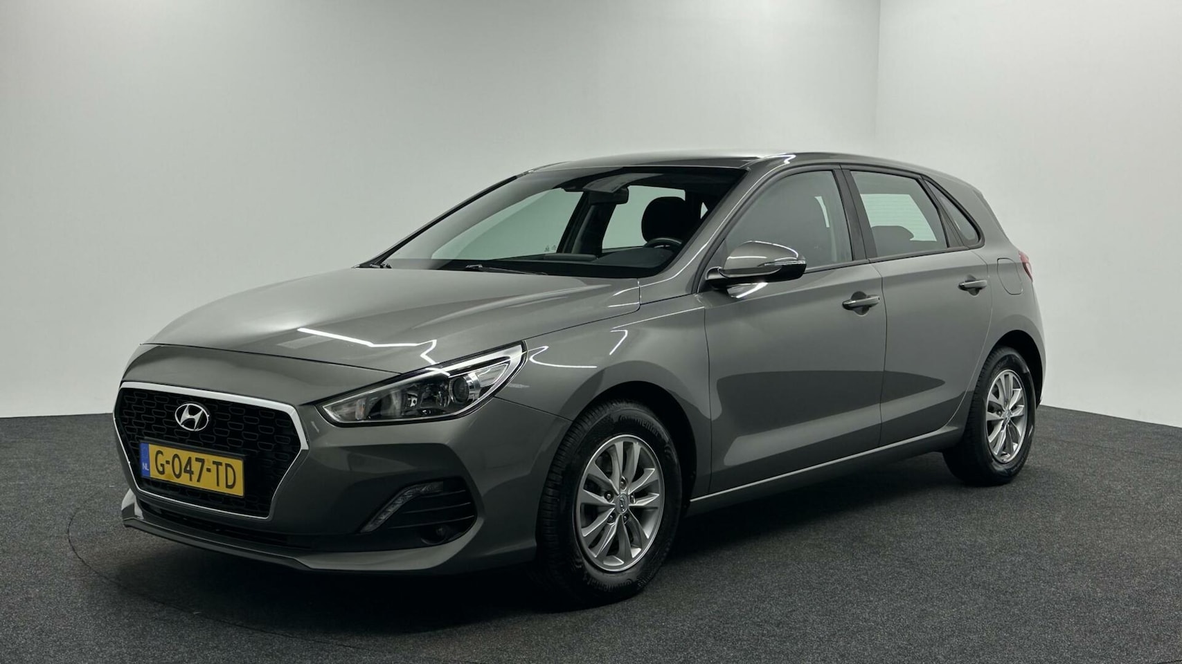 Hyundai i30 - 1.0 T-GDI Comfort NAVI ECC CARPLAY LM - AutoWereld.nl