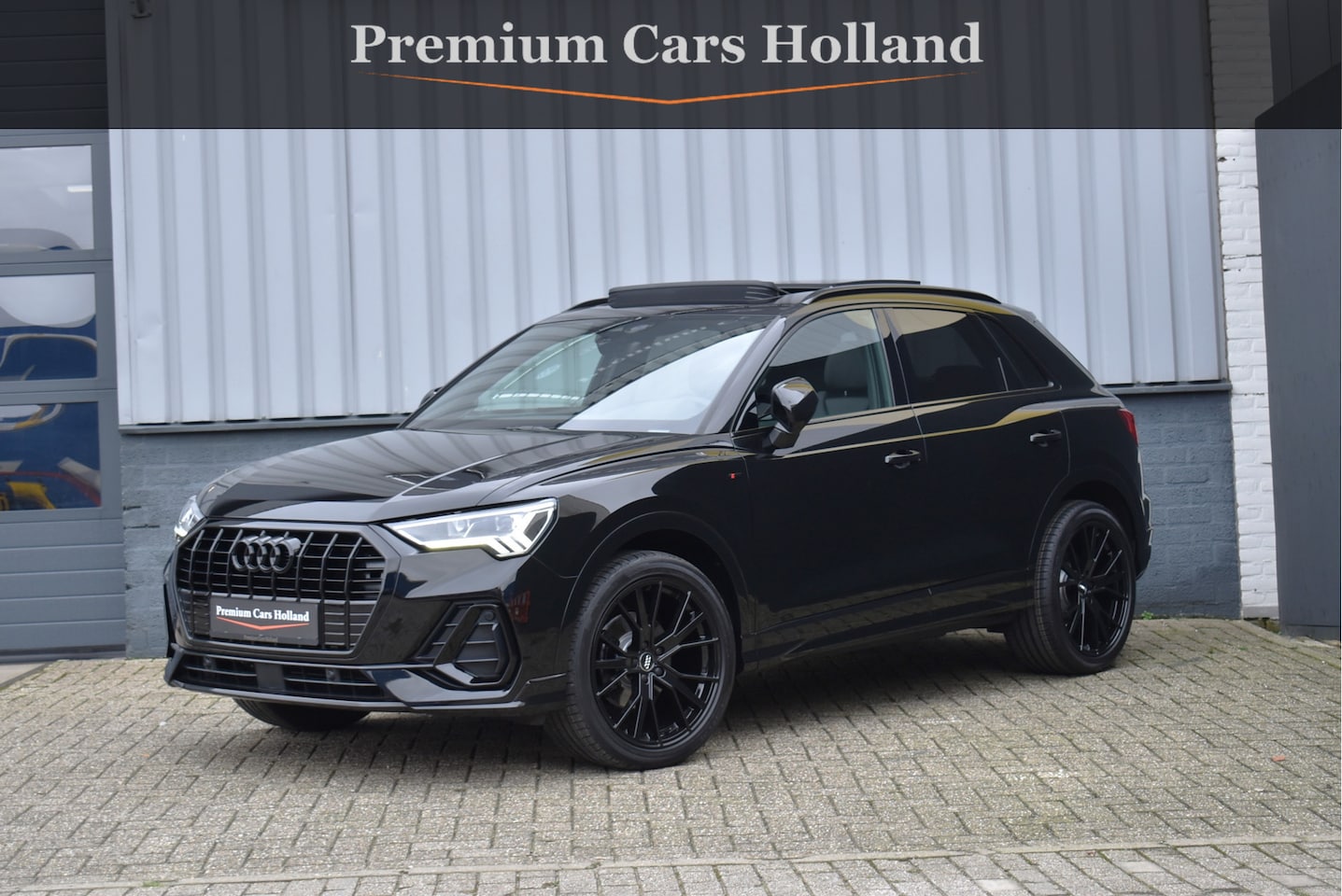 Audi Q3 - 35 TFSI S Line Black Ed Pano Navi Leder Matrix Apple Carplay Keyless - AutoWereld.nl