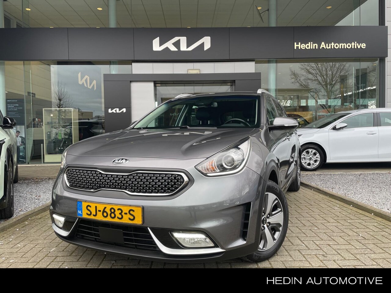 Kia Niro - 1.6 GDi Hybrid BusinessLine | Stoel- en Stuurverwarming | Keyless Entry - AutoWereld.nl