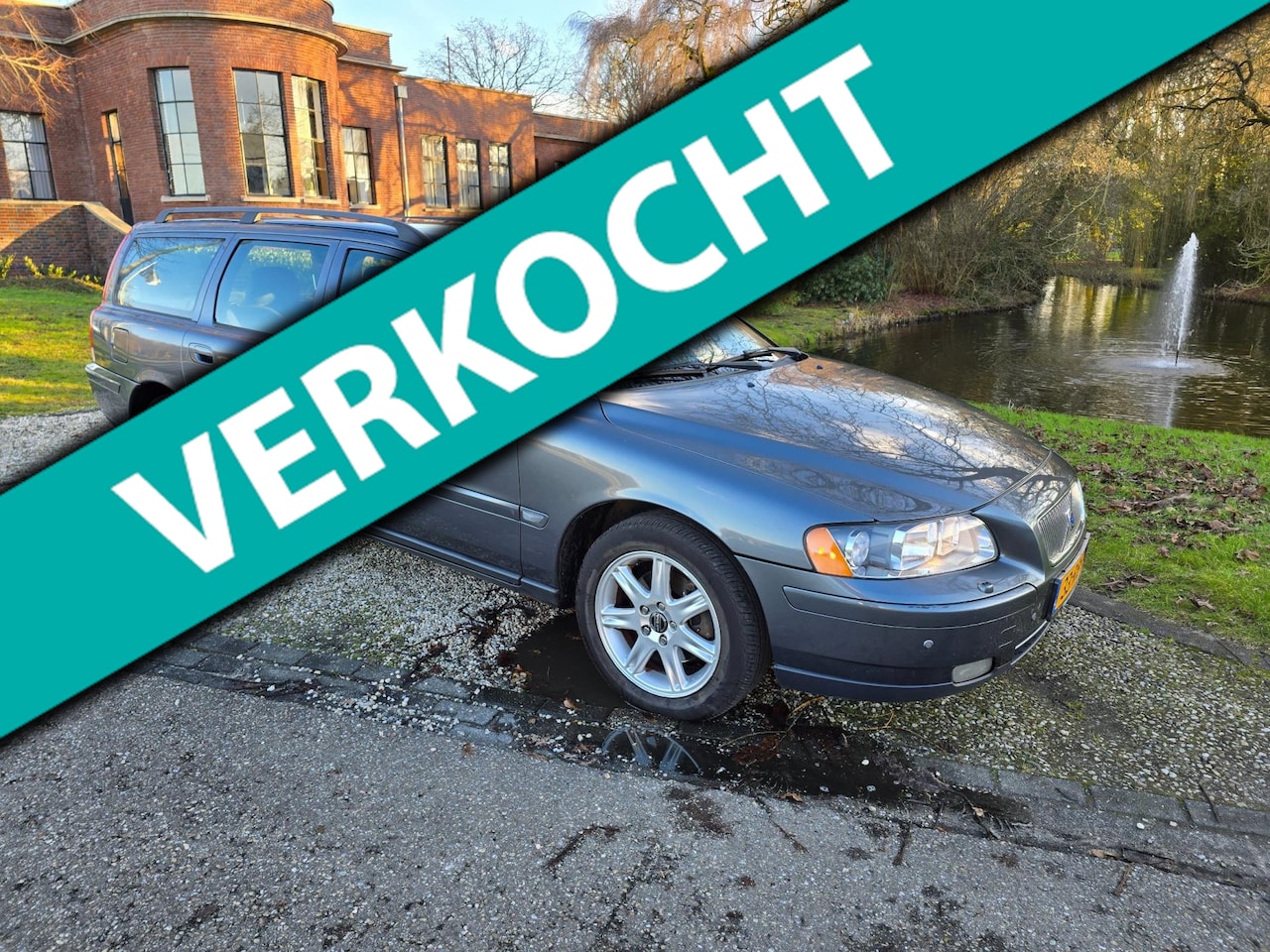 Volvo V70 - 2.4 D5 Momentum 2.4 D5 Momentum - AutoWereld.nl