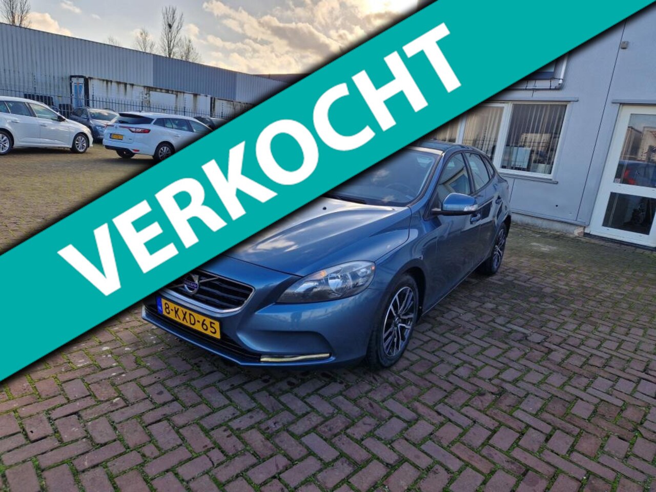 Volvo V40 - 1.6 D2 Kinetic AUTOMAAT EXPORT PRIJS - AutoWereld.nl