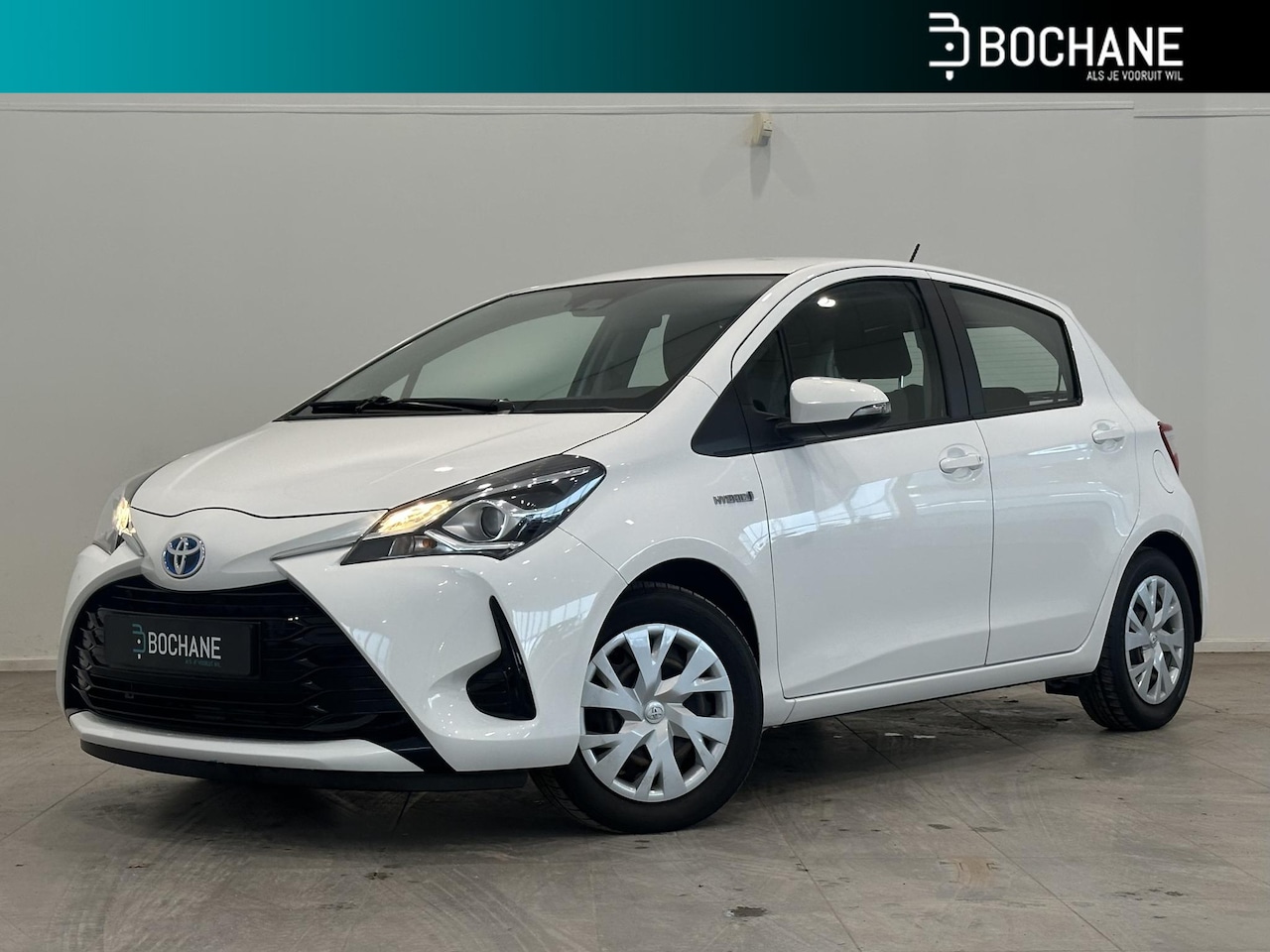 Toyota Yaris - 1.5 Hybrid Active | Trekhaak | Navi | Clima | Cruise | Achteruitrijcamera - AutoWereld.nl