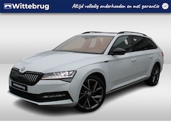 Skoda Superb Combi - 1.4 TSI iV 218pk Sportline DSG Automaat LM 19 inch / Panorama dak / Virtual cockpit / Navi