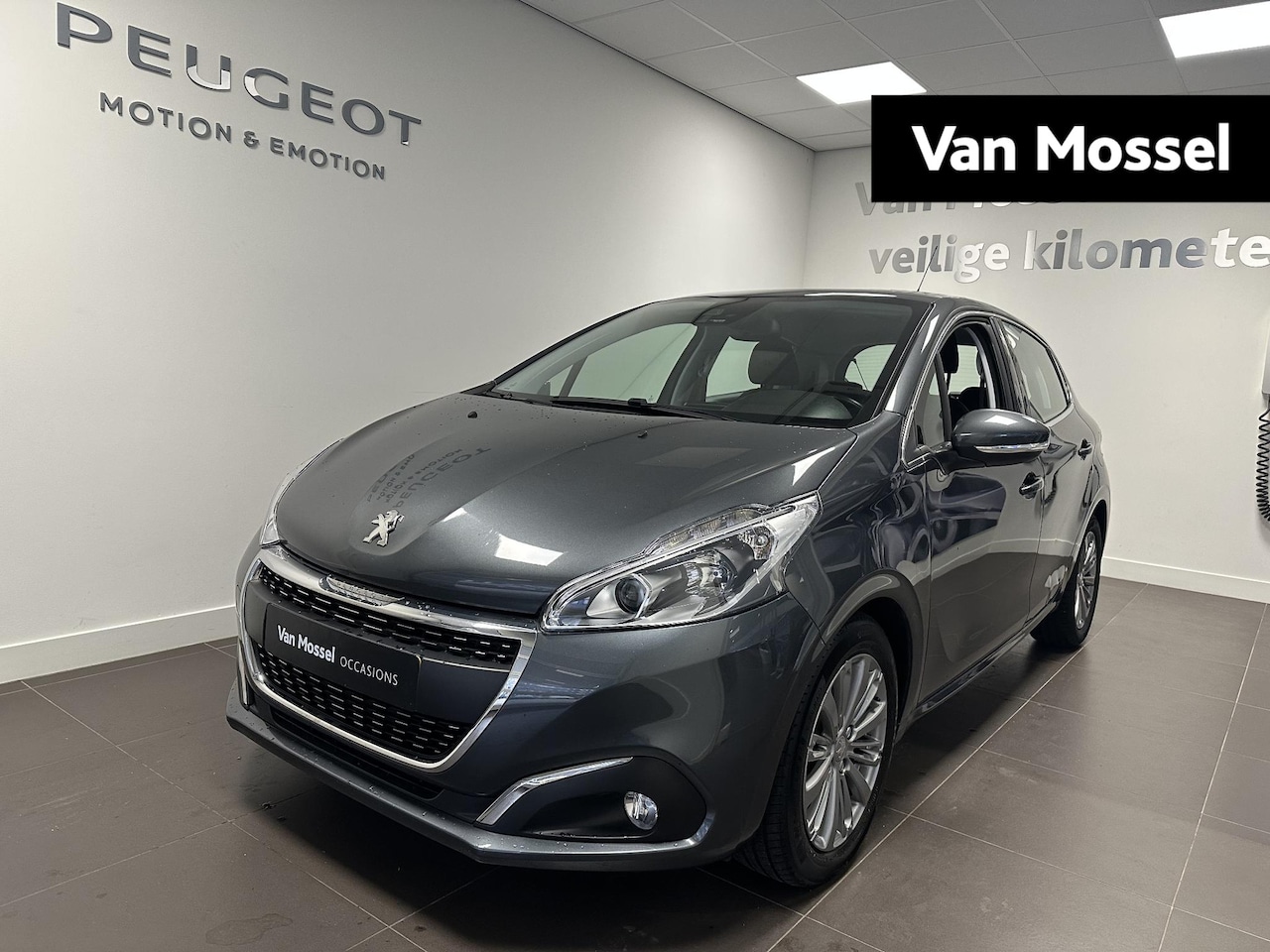 Peugeot 208 - 1.2 PureTech Allure | 110pk | Parkeersensoren |  lichtmetalen velgen 16* | Climate Control - AutoWereld.nl