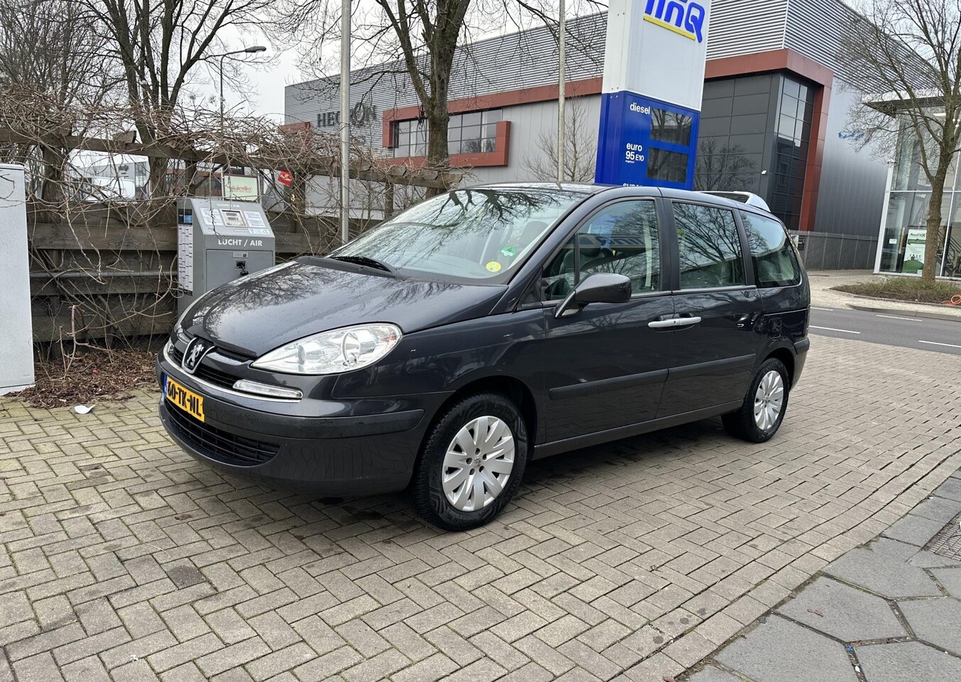 Peugeot 807 - 2.0 SR met 8 zit plaatsen - AutoWereld.nl