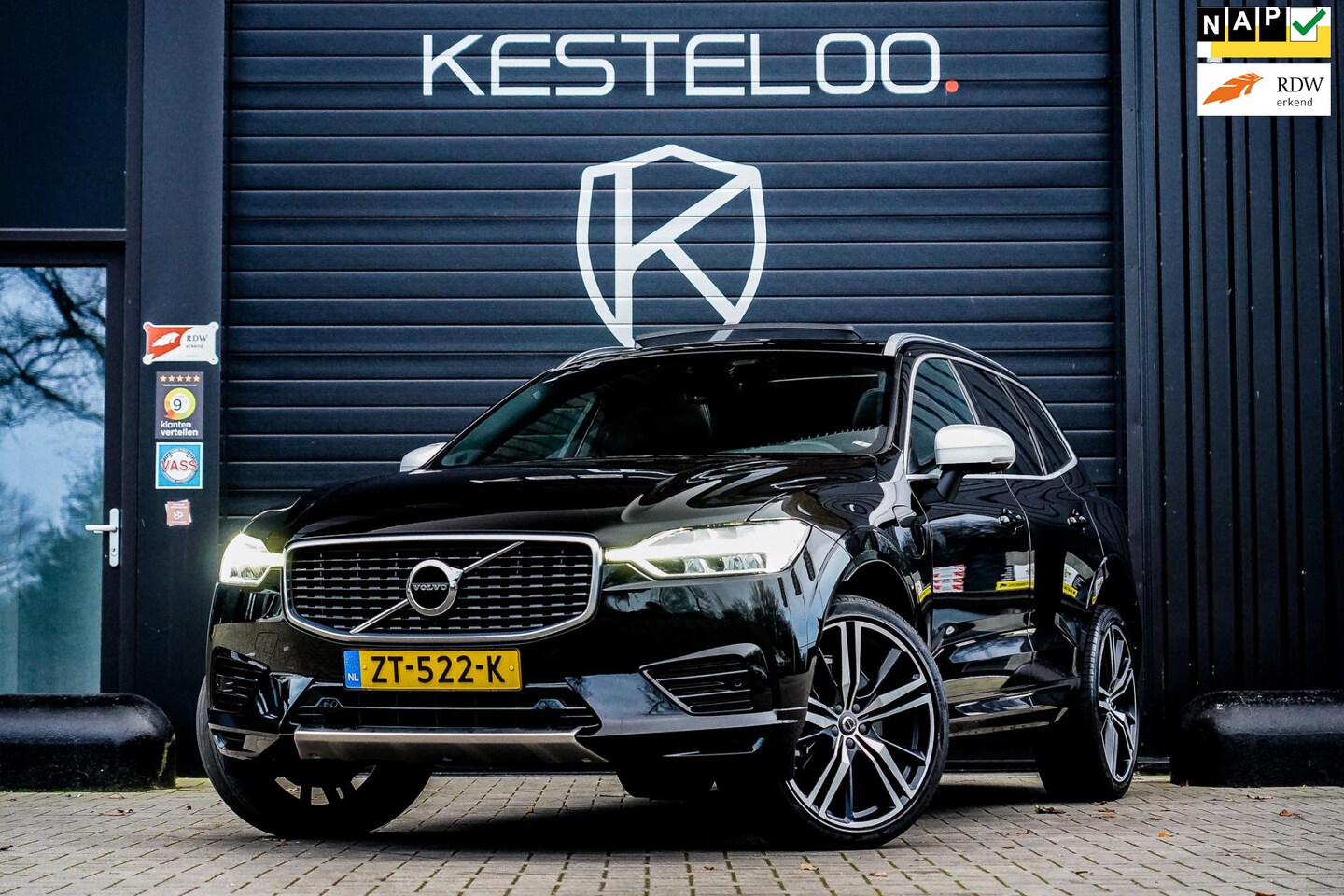 Volvo XC60 - 2.0 T8 RECHARGE AWD 407 PK R-DESIGN PANO/TREKHAAK/ACC/ONYX BLACK/21"/FULL - AutoWereld.nl