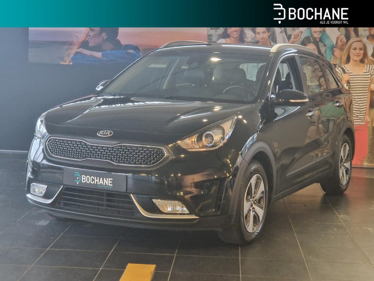 Kia Niro - 1.6 GDi Hybrid DynamicLine AUROMAAT | TREKHAAK | NAVIGATIE | ACHTERUITRIJCAMERA | PARKEERS - AutoWereld.nl