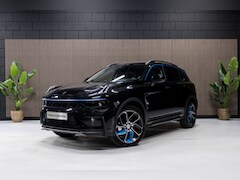 Lynk & Co 01 - 1.5 PHEV | Pano | BLIS | Parkeerhulp | 360 Camera |