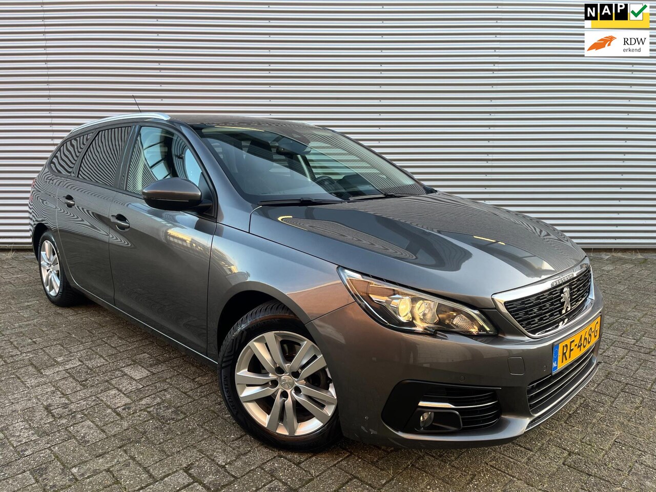 Peugeot 308 SW - 1.2 PureTech Blue Lease Executive|Airco|Cruise|Trekhaak|Pano|PDC| - AutoWereld.nl