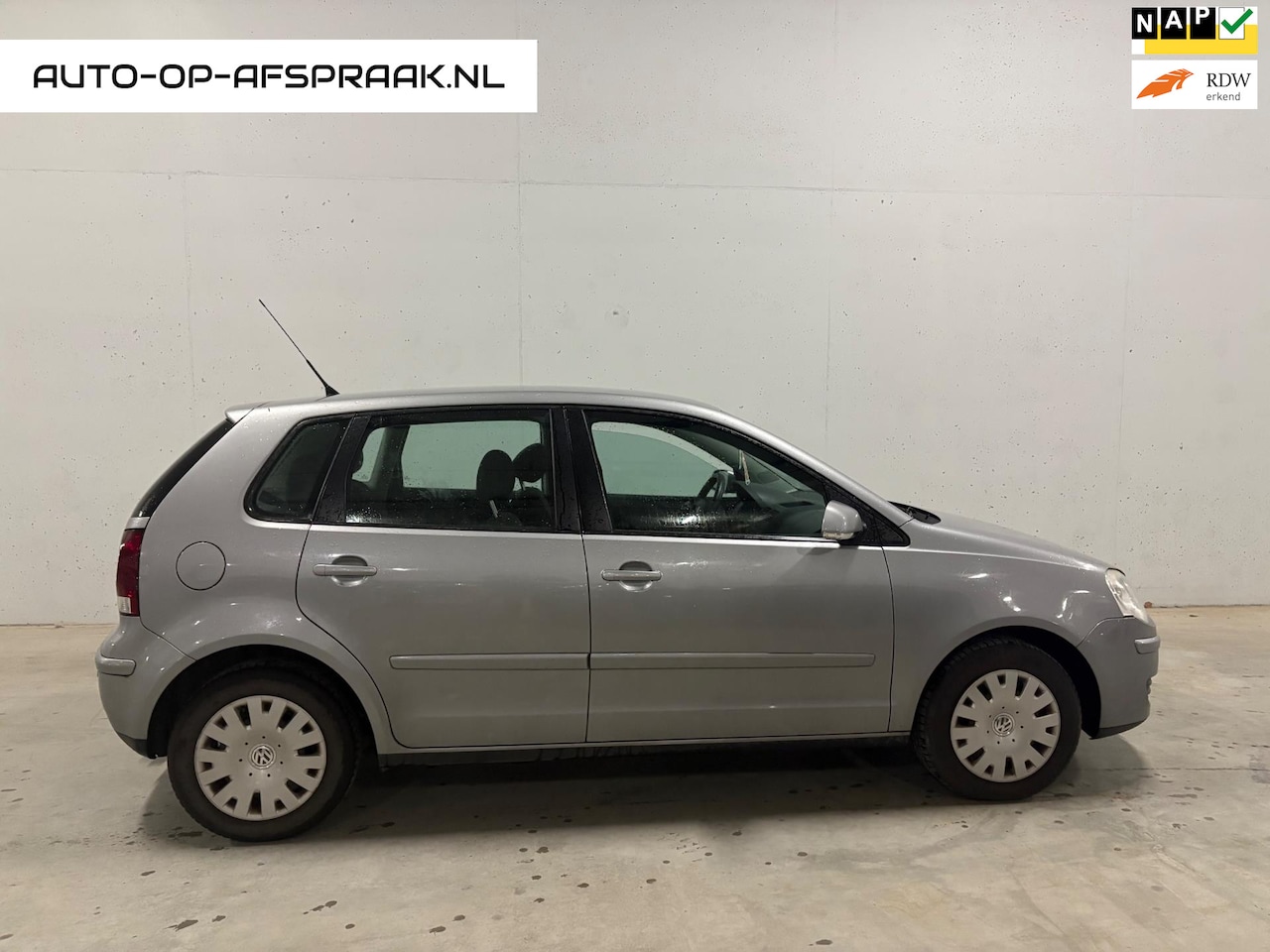 Volkswagen Polo - 1.6-16V Optive 5drs. Clima Cruise - AutoWereld.nl