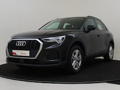 Audi Q3 - 45 TFSI e Business Edition | Dodehoek detectie | Stoelverwarming | LED verlichting | Adapt