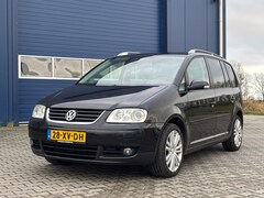 Volkswagen Touran - 2.0 TDI Trendline Automaat 7-PERSONEN