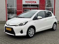 Toyota Yaris - 1.5 HYBRID ASPIRATION NAVI CLIMA CRUISE CAMERA BLUETOOTH RADIO/CD