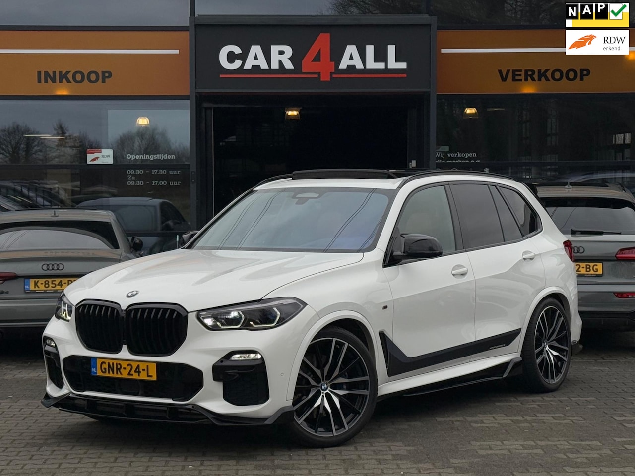 BMW X5 - XDrive40i High Executive M-PERFORMANCE/LASER/MASSAGE/22INCH/SCHUIFKANTELDAK/APK 04-10-2026 - AutoWereld.nl