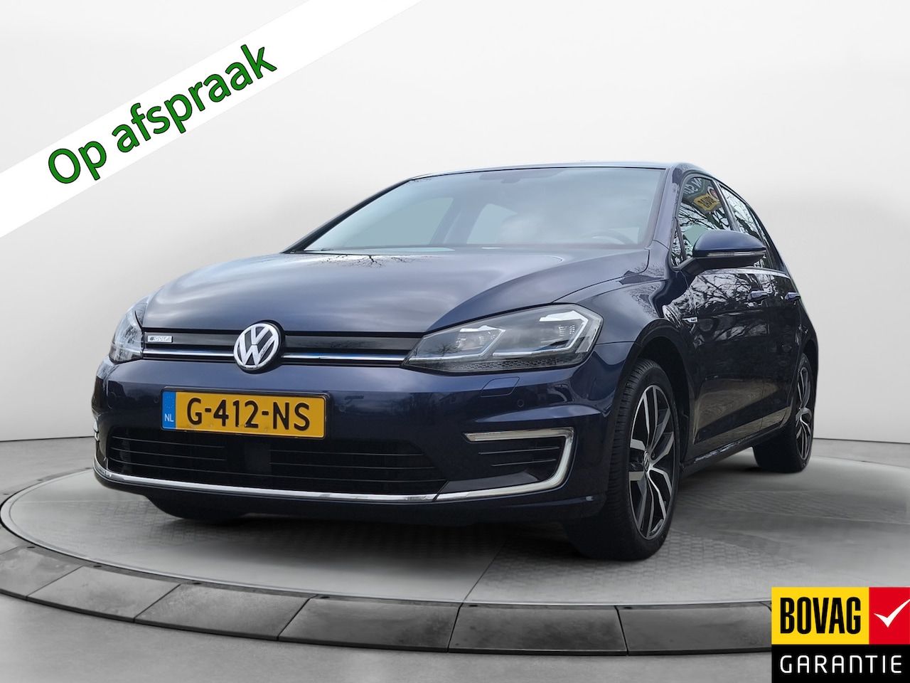 Volkswagen e-Golf - e-Golf (136 PK) 1e-Eig. Keurig-Onderh. BOVAG-Garantie. NL-AUTO. Warmtepomp, Adaptive-Cruis - AutoWereld.nl