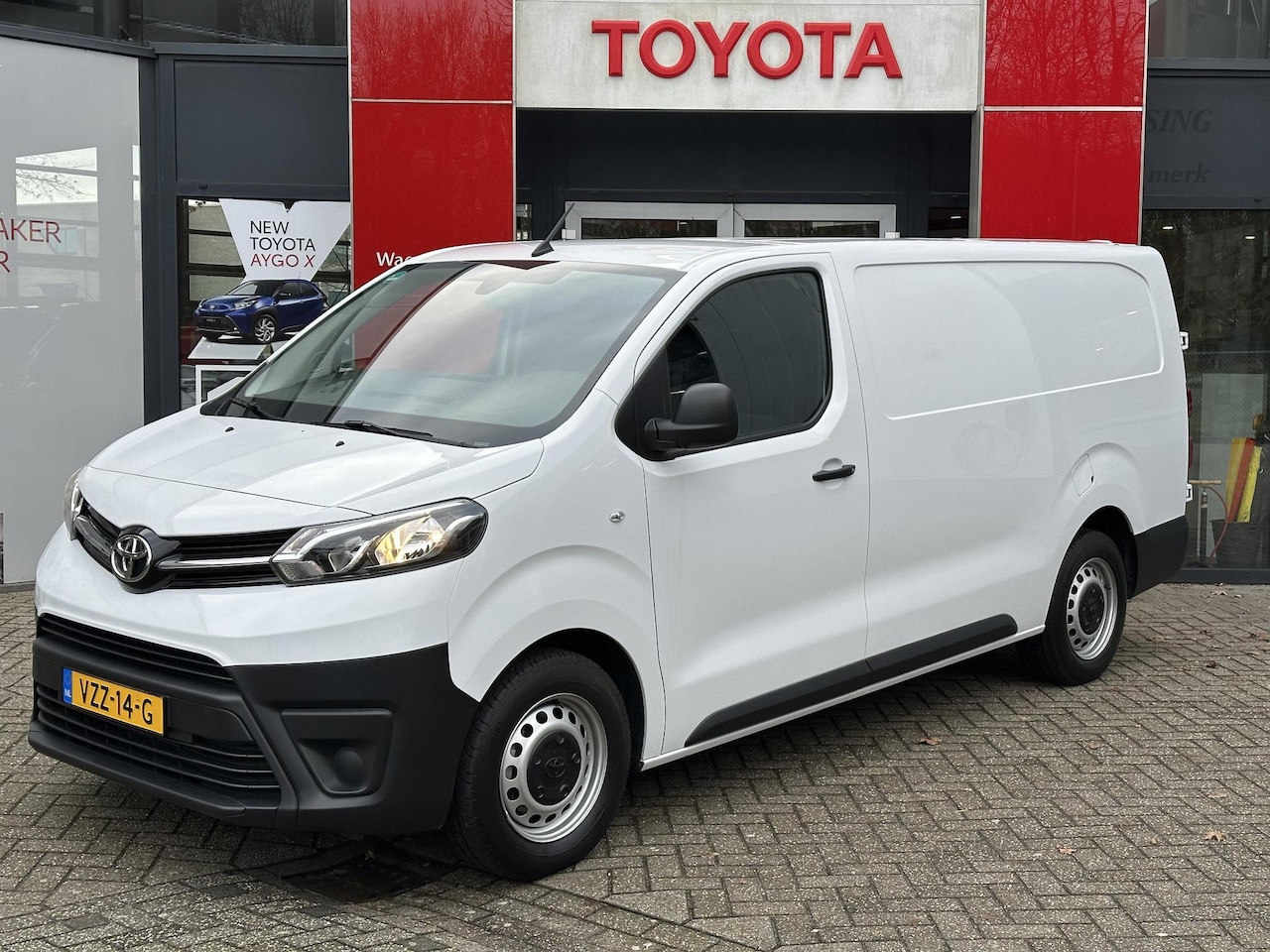 Toyota PROACE Long Worker - 2.0 D-4D 145PK LIVE Toyota ProAce Long Worker 2.0 D-4D LIVE APPLE/ANDROID AIRCO CRUISE LAA - AutoWereld.nl