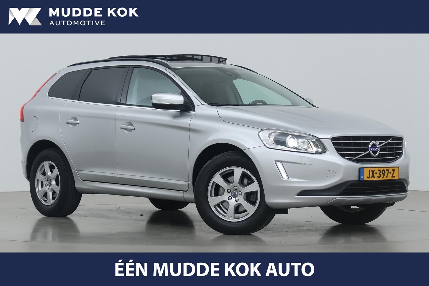 Volvo XC60 - T5 FWD Nordic+ | Panoramadak | Xenon | Trekhaak | Stoelverwarming - AutoWereld.nl