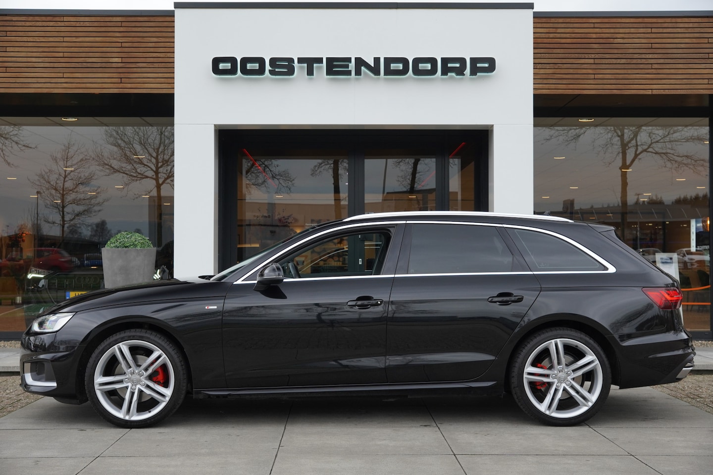 Audi A4 Avant - 2.0TFSI/191pk Launch edition Sport Automaat|2019|Cruise+ACC|Lane Assist|PDC|Keyless|Navi|C - AutoWereld.nl