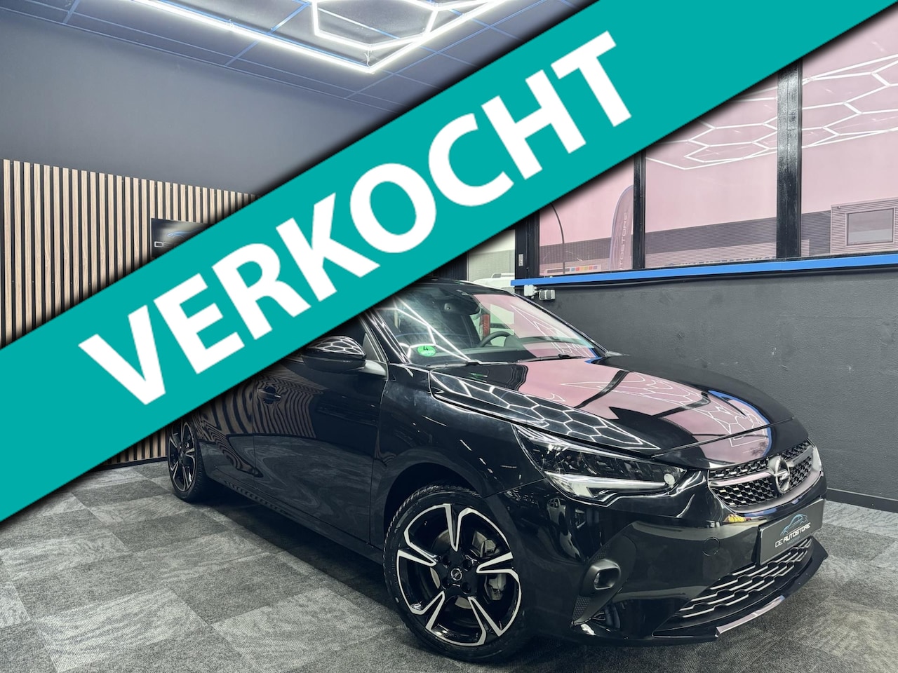 Opel Corsa - 1.2 GS LINE AUTOMAAT 1e Eig Carplay 360 camera Led H Leder Cruise Airco Stoelverw 29000km! - AutoWereld.nl