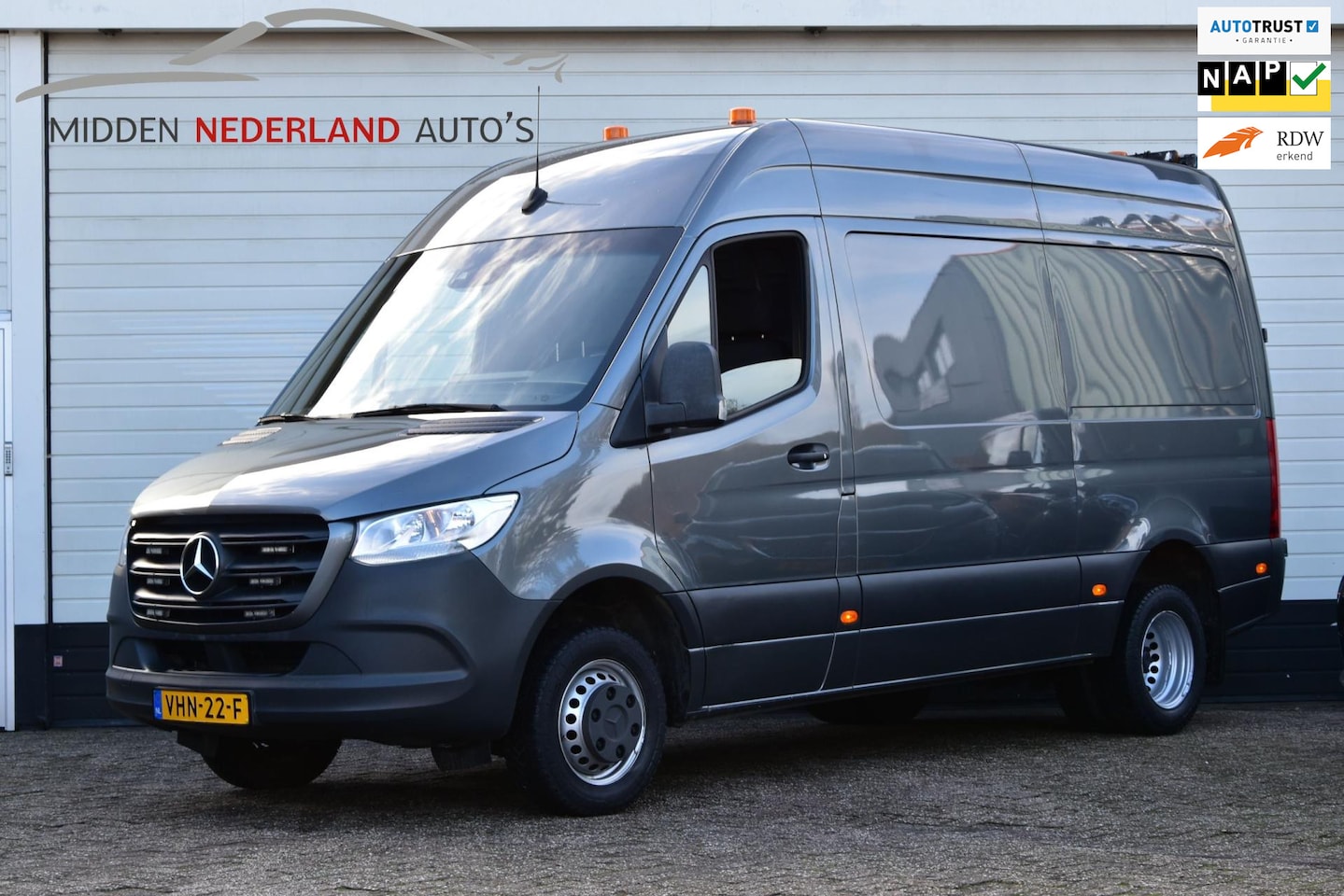 Mercedes-Benz Sprinter - 516 2.2 CDI L2H2 * DUBBEL LUCHT * TREKHAAK * CAMERA * - AutoWereld.nl