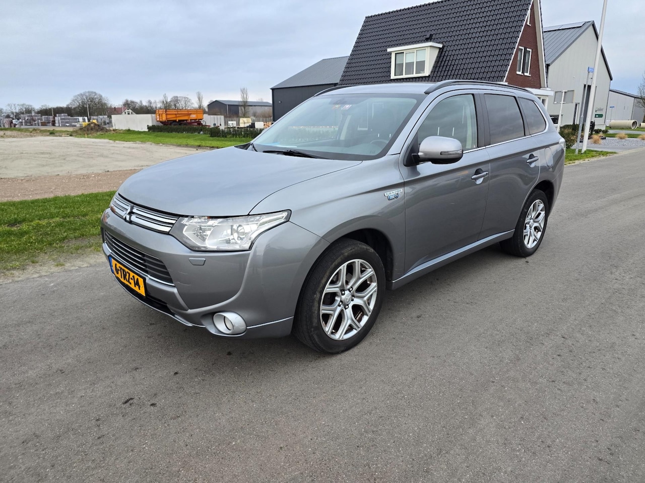 Mitsubishi Outlander - 2.0 PHEV Executive Edition 2.0 PHEV Executive Edition - AutoWereld.nl