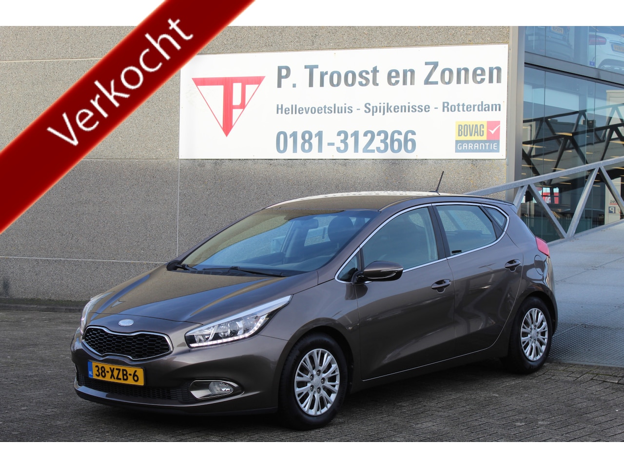 Kia Cee'd - 1.6 GDI Plus Pack 1ste Eigenaar!! Achteruitrijcamera/Navigatie/Climate control/Cruise cont - AutoWereld.nl