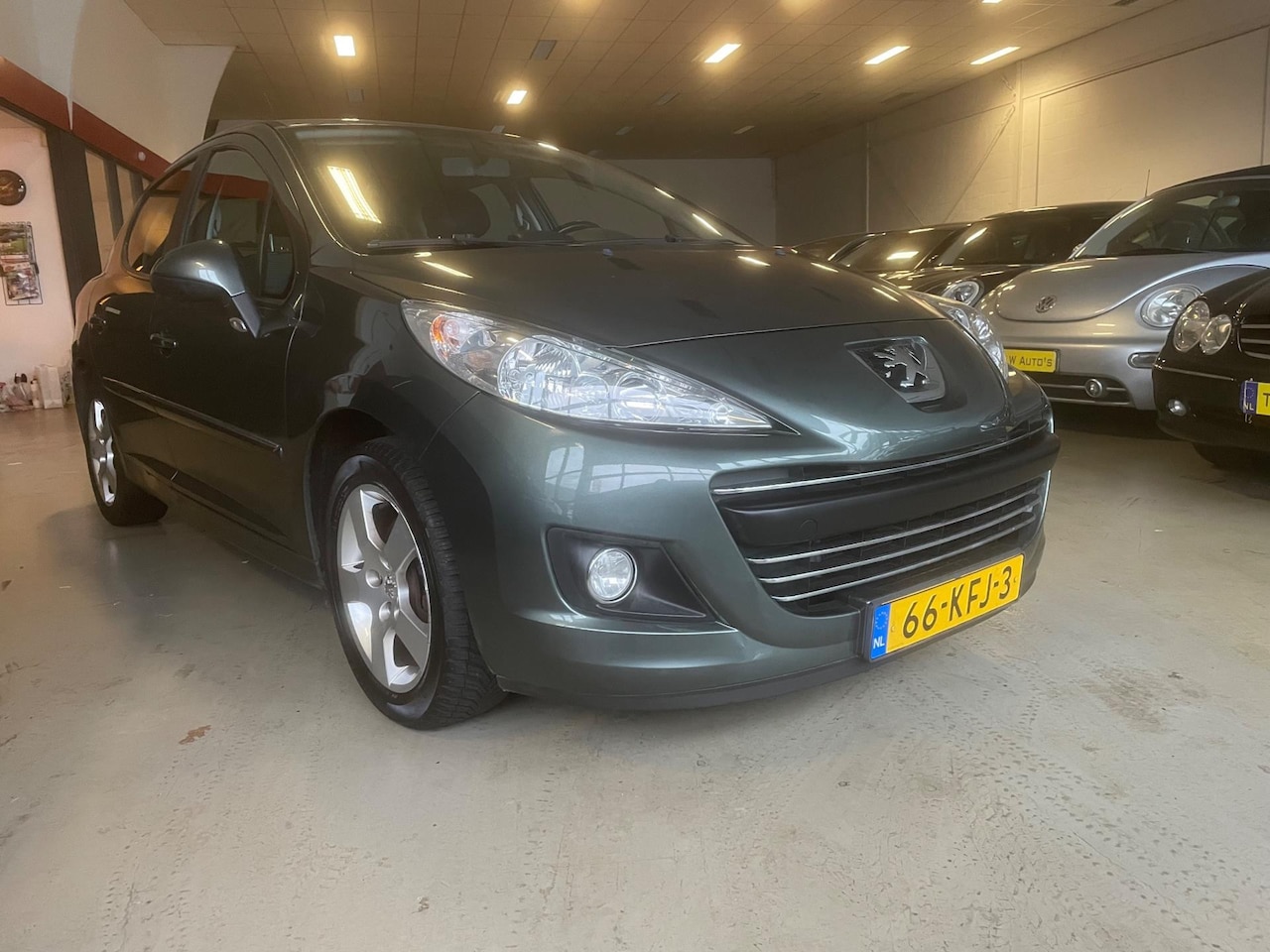 Peugeot 207 - 1.6 VTi Première navi airco - AutoWereld.nl