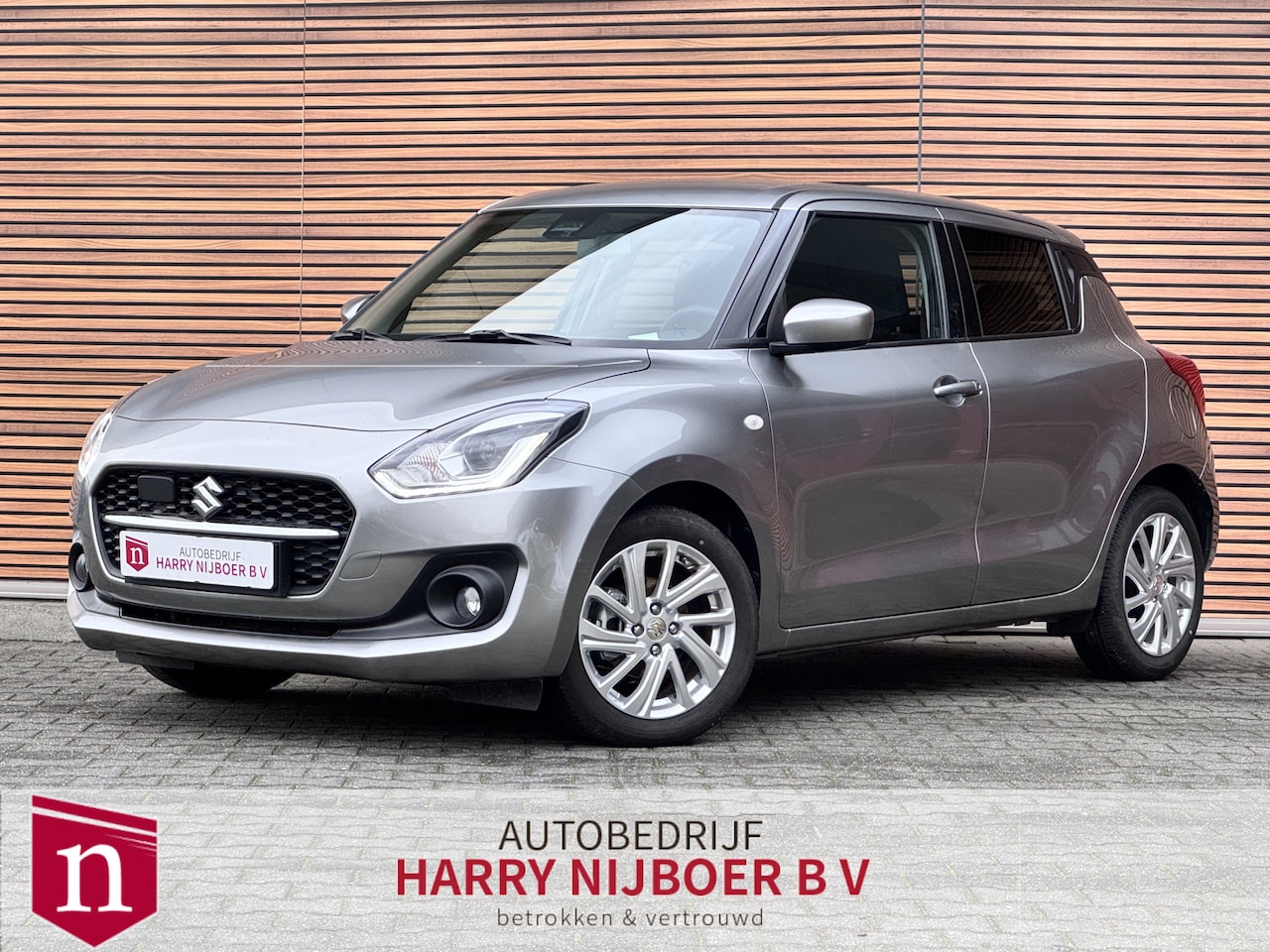 Suzuki Swift - 1.2 Select Smart Hybrid Navi / Airco / Lm velg / Adpt Cruise / Carplay - AutoWereld.nl