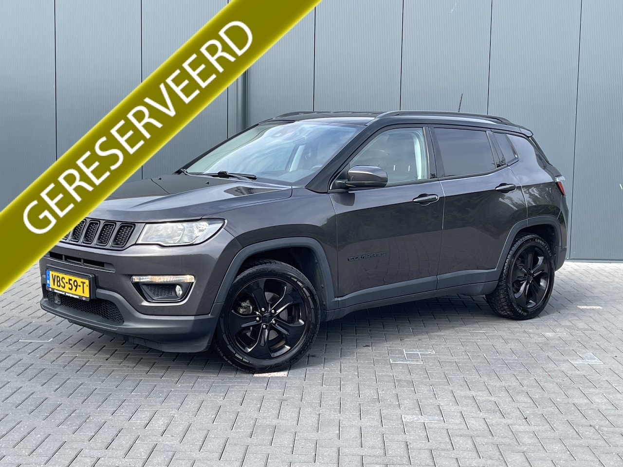 Jeep Compass - 1.4 MultiAir BENZINE EURO 6 / NIGHT EAGLE / 1e EIG. / GRIJS KENTEKEN / CRUISE / AIRCO / CA - AutoWereld.nl