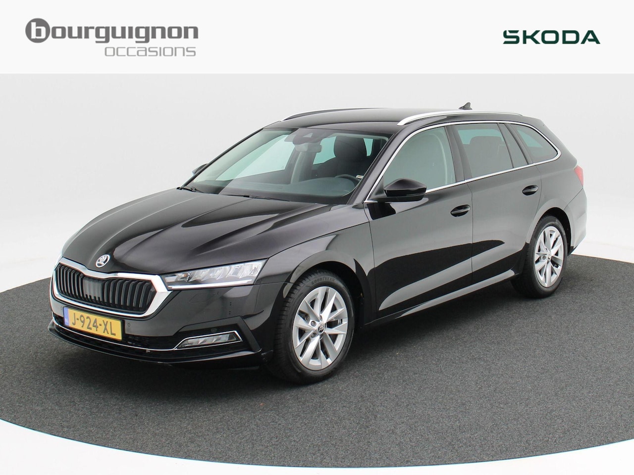 Skoda Octavia Combi - 1.0 TSi 110 Pk Business Edition Plus | Trekhaak | Elektrische Achterklep | Parkeersensoren - AutoWereld.nl