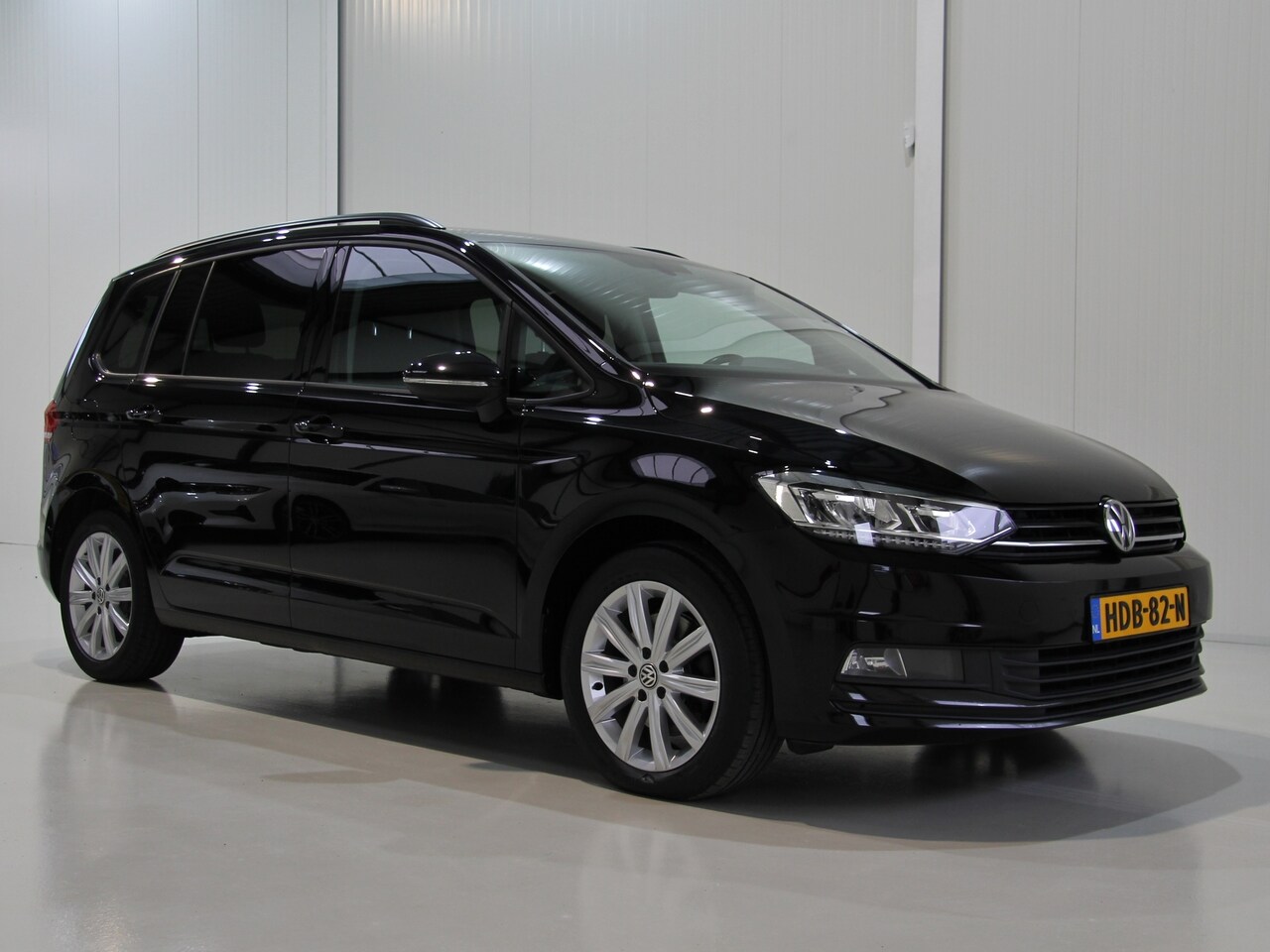 Volkswagen Touran - 7p 1.5 TSI 150pk DSG Highline - AutoWereld.nl