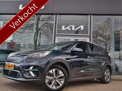 Kia e-Niro - ExecutiveLine 64 kWh 3-fase, 1e Eig, Navi, BT, Camera, Leder, Memory Seat, Schuifdak, Trek