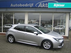 Toyota Corolla - 1.8 HYBRID Dynamic Navi Business Pack