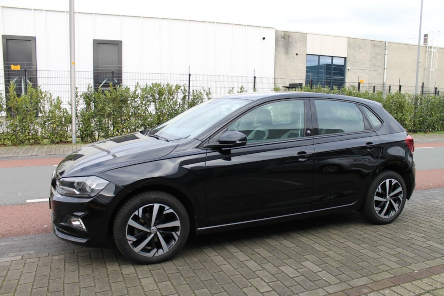 Volkswagen Polo - 1.0 TSI Beats 1.0TSI Beats - AutoWereld.nl