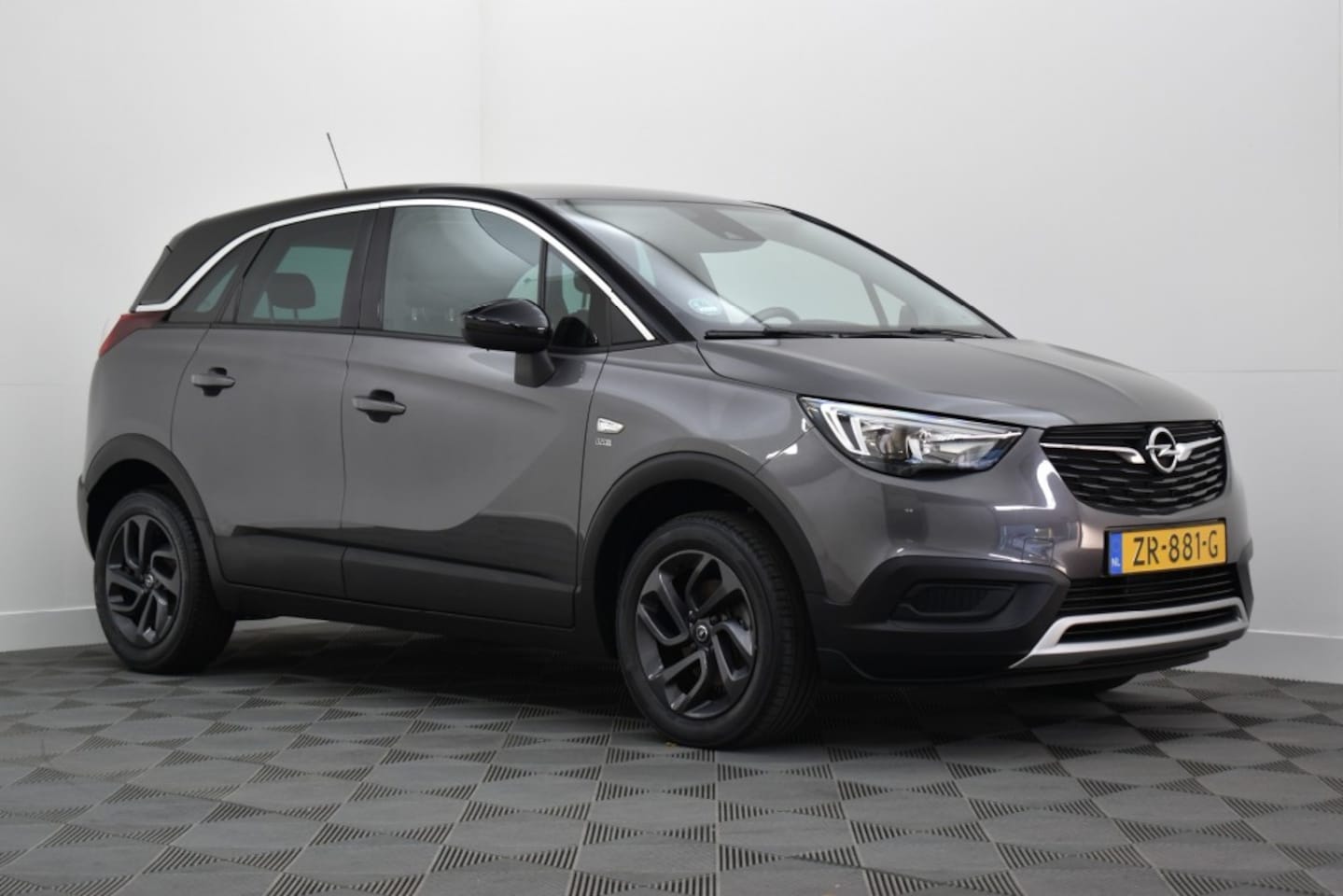 Opel Crossland X - 1.2 Turbo 120 Jaar Edition 1.2 Turbo 110PK 120 Jaar Edition - AutoWereld.nl