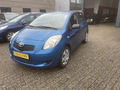 Toyota Yaris - 1.3 VVTi Terra zeer nette auto