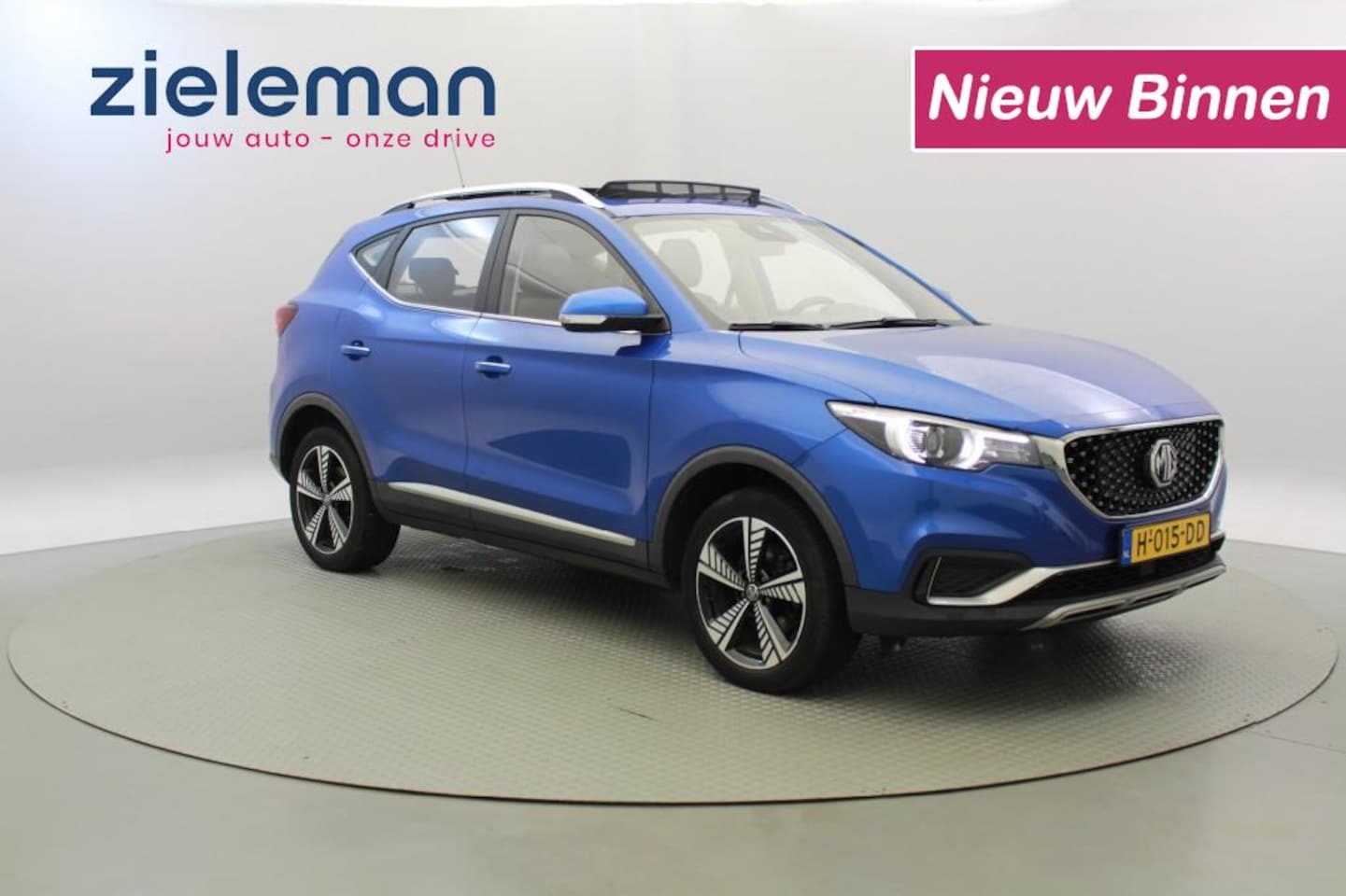 MG ZS - EV Luxury 45 kWh - Carplay, Leer, Camera - AutoWereld.nl