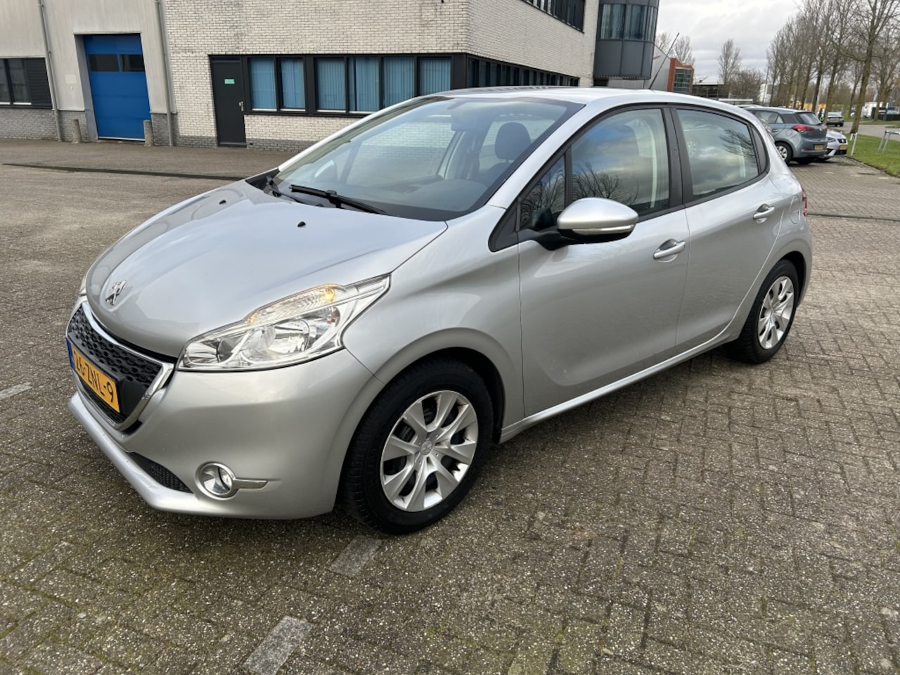 Peugeot 208 - 1.2 Vti Active 1.2 VTi Active - AutoWereld.nl