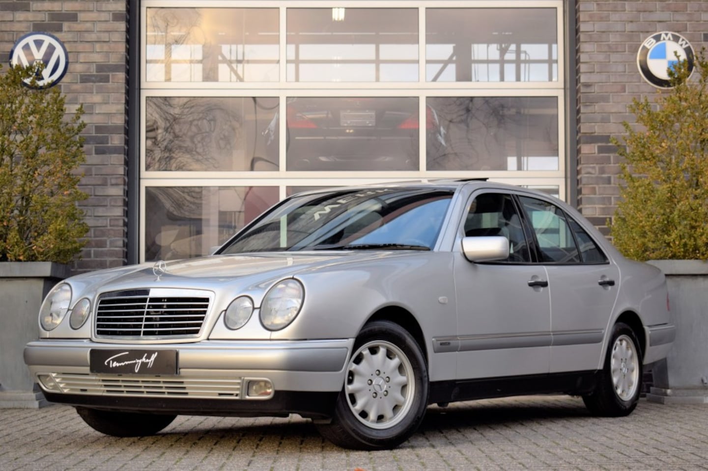 Mercedes-Benz E-klasse - E200 AUT. ELEGANCE ORG. NL. IN ZEER NETTE STAAT! - AutoWereld.nl