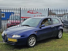 Alfa Romeo 147 - 1.6 T.Spark Distinctive